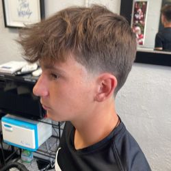 JB’ s Barbershop