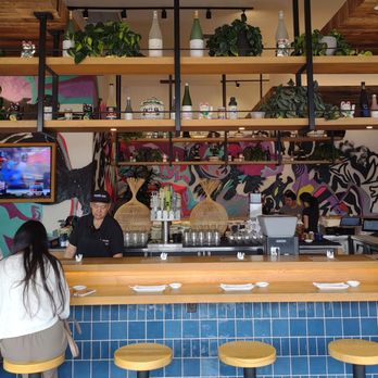 Temaki Bar Sushi - Partial view of the central bar - Sushi Bars Near Me - Encinitas, California