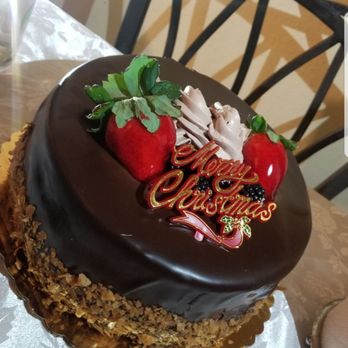 Mia's Bakery - Our christmas family cake!! - Bakeries Near Me - Brooklyn, New York