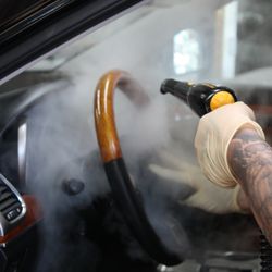 Steam cleaning steering column