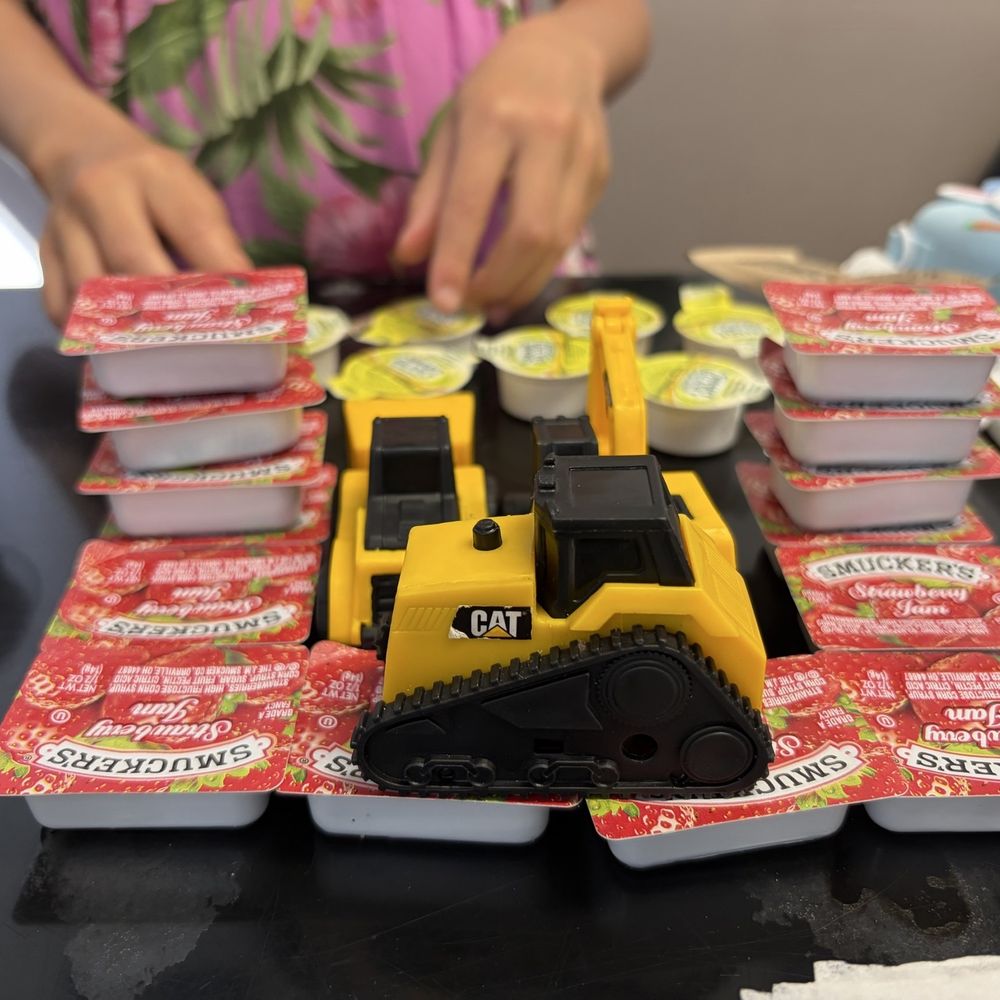 Little toys from the spot to keep the kids busy