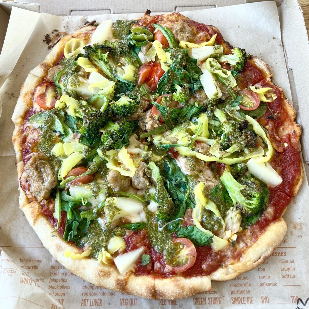 11" Build Your Own Pizza (11-inch) 11" Build Your Own Pizza (11-inch)
