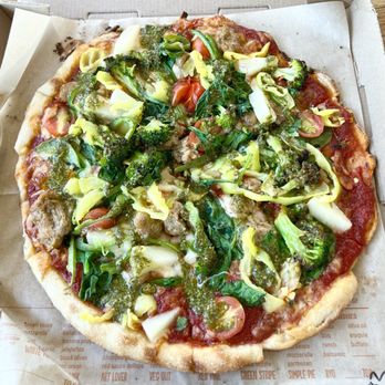 Blaze Pizza - 11" Build Your Own Pizza (11-inch) - Salad Near Me - Hicksville, New York