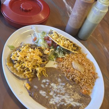 Centinela Mexican Restaurant - Combination plate, one crispy beef taco and one beef puffy taco w/ rice and beans - Mexican Near Me - Boerne, Texas Centinela Mexican Restaurant - Combination plate, one crispy beef taco and one beef puffy taco w/ rice and beans - Mexican Near Me - Boerne, Texas