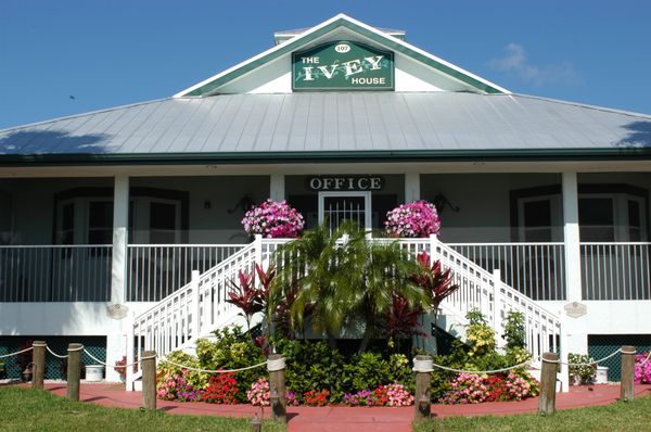 Ivey House Everglades Adventures Hotel by null