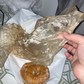 King Pin Donuts - Raised Donuts Glazed - Donuts Near Me - Berkeley, California