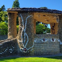 Causland Memorial Park - Side view of the gazebo