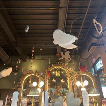 Mangoni - Inside bar area - Pizza Near Me - Winter Garden, Florida