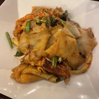 Phattra Thai Restaurant - Thai Near Me - Metuchen, New Jersey Phattra Thai Restaurant - Thai Near Me - Metuchen, New Jersey