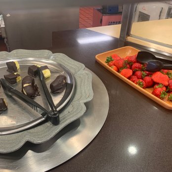 Golden Corral Buffet & Grill - Strawberry, chocolate dipped bananas, chocolate dipped pineapple - American Near Me - Morristown, Tennessee Golden Corral Buffet & Grill - Strawberry, chocolate dipped bananas, chocolate dipped pineapple - American Near Me - Morristown, Tennessee