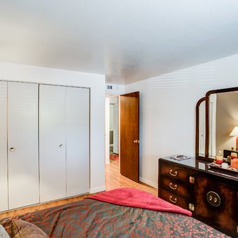 Cherry Plaza Apartments - Bedroom, View 2 - Apartments Near Me - Denver, Colorado Cherry Plaza Apartments - Bedroom, View 2 - Apartments Near Me - Denver, Colorado