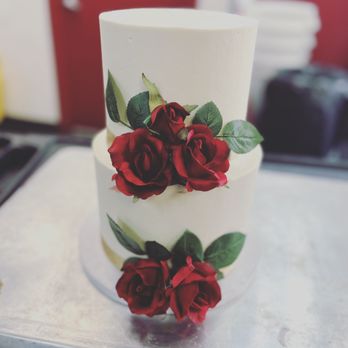 Cakeshine - Wedding cake - Custom Cakes Near Me - Lorton , Virginia
