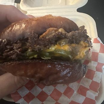 La Hamburguesa - Bacon Avocado - Food Trucks Near Me - Phoenix, Arizona
