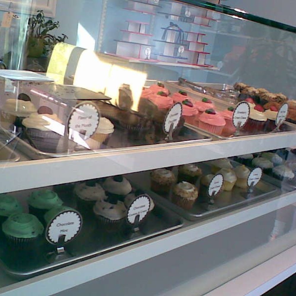 Frosted Cupcakery - Bakeries Near Me - Long Beach, California Frosted Cupcakery - Bakeries Near Me - Long Beach, California