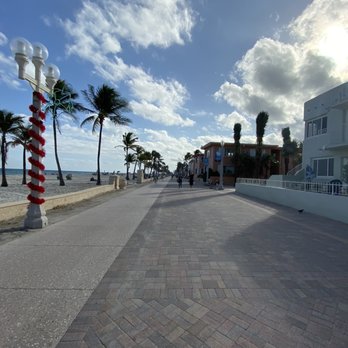 Hollywood Beach Realty - Real Estate Services Near Me - Hollywood, Florida Hollywood Beach Realty - Real Estate Services Near Me - Hollywood, Florida