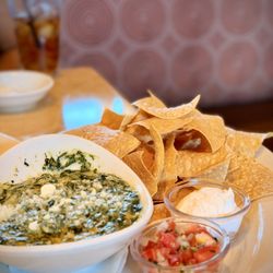 Hot Spinach and Cheese Dip