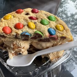 The Cookie Shop - M&M cookie with salted caramel ice cream
