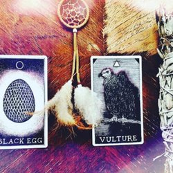 Nina Yasmin Tarot