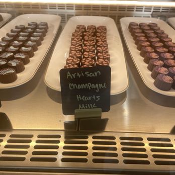 Tifa Chocolate & Gelato - Gelato Near Me - Webster, Texas