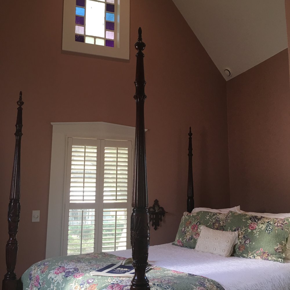 Robert Ruark - Charlotte's Room - Bed & Breakfast Near Me - Southport, North Carolina Robert Ruark - Charlotte's Room - Bed & Breakfast Near Me - Southport, North Carolina