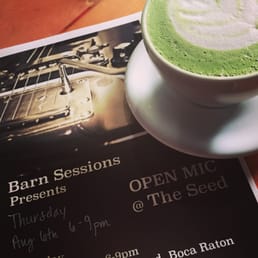 Green Matcha Latte Green Matcha Latte