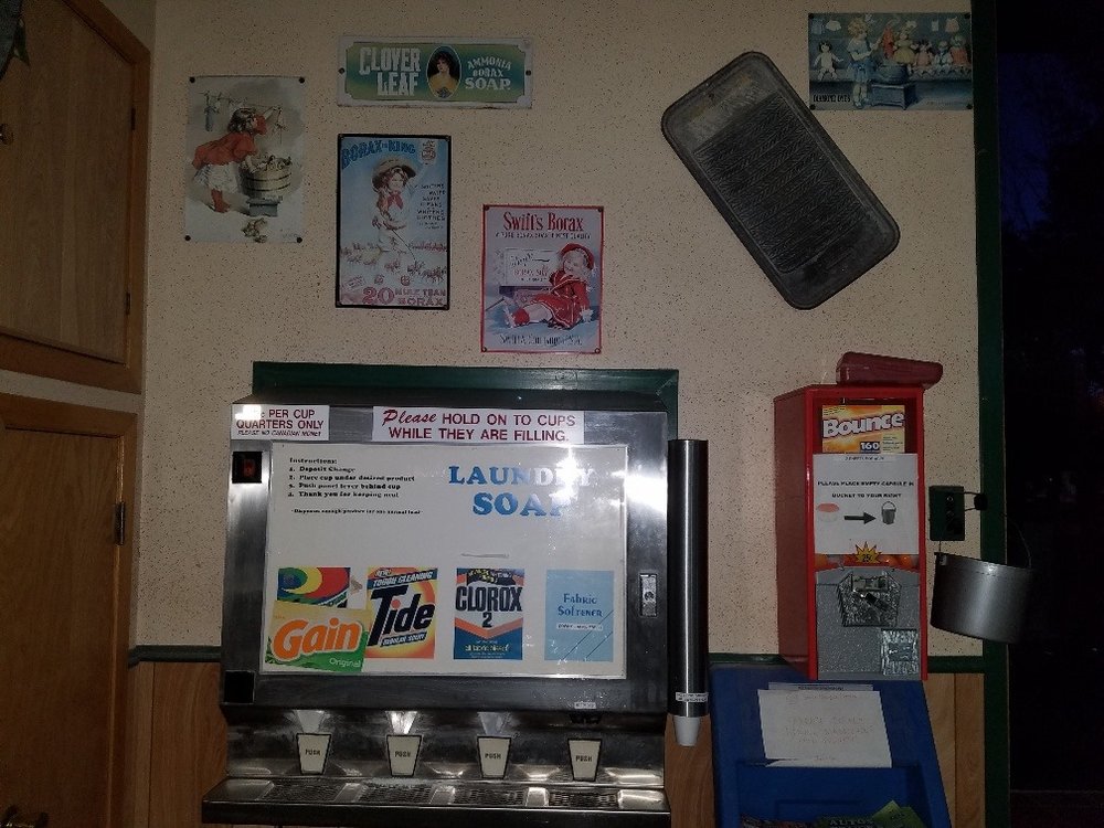 SUDS LAUNDRY & CAR WASH Updated September 2024 11 Photos 2207