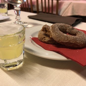 Il Grottino - Gratis Limetta and dessert made with nuts and wine. - Italian Near Me - Castel Gandolfo, RM