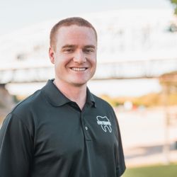Yuma Smiles - Yuma Dentist Sam Carroll, DMD