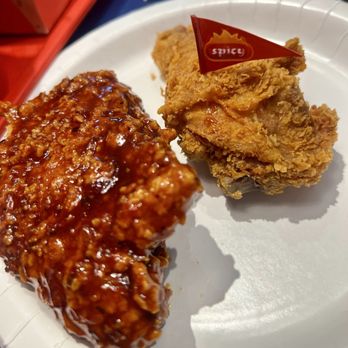 Jollibee - One piece of Korean bbq and one piece spicy - Fast Food Near Me - Tacoma, Washington