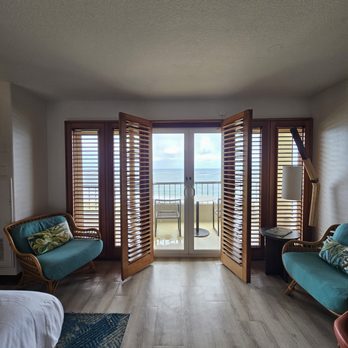 Sheraton Kauai Coconut Beach Resort - Room 334 - Hotels Near Me - Kapaa, Hawaii