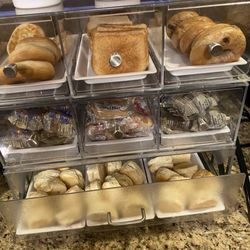 Comfort Inn At Buffalo Bill Village Resort - Pastries