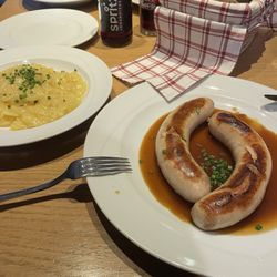 Schmiegs RemsBesen - Kalbsbratwürste mit Bauernbrot und Kartoffelsalat [ 17.50 € ]