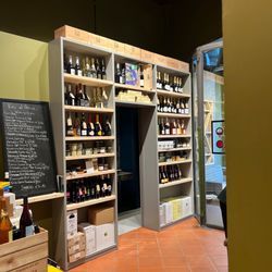 Vino al Vino - Wines by the glass, menu. Shopping selection
