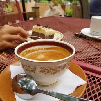Café Luna - Cafes Near Me - New Carlisle, Quebec