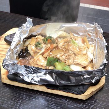 Summer palace - NOT RECOMMEND. Very very very very SALTY. - Chinese Near Me - Prague, Puerto Rico