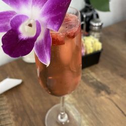 Strawberry kiwi mimosa