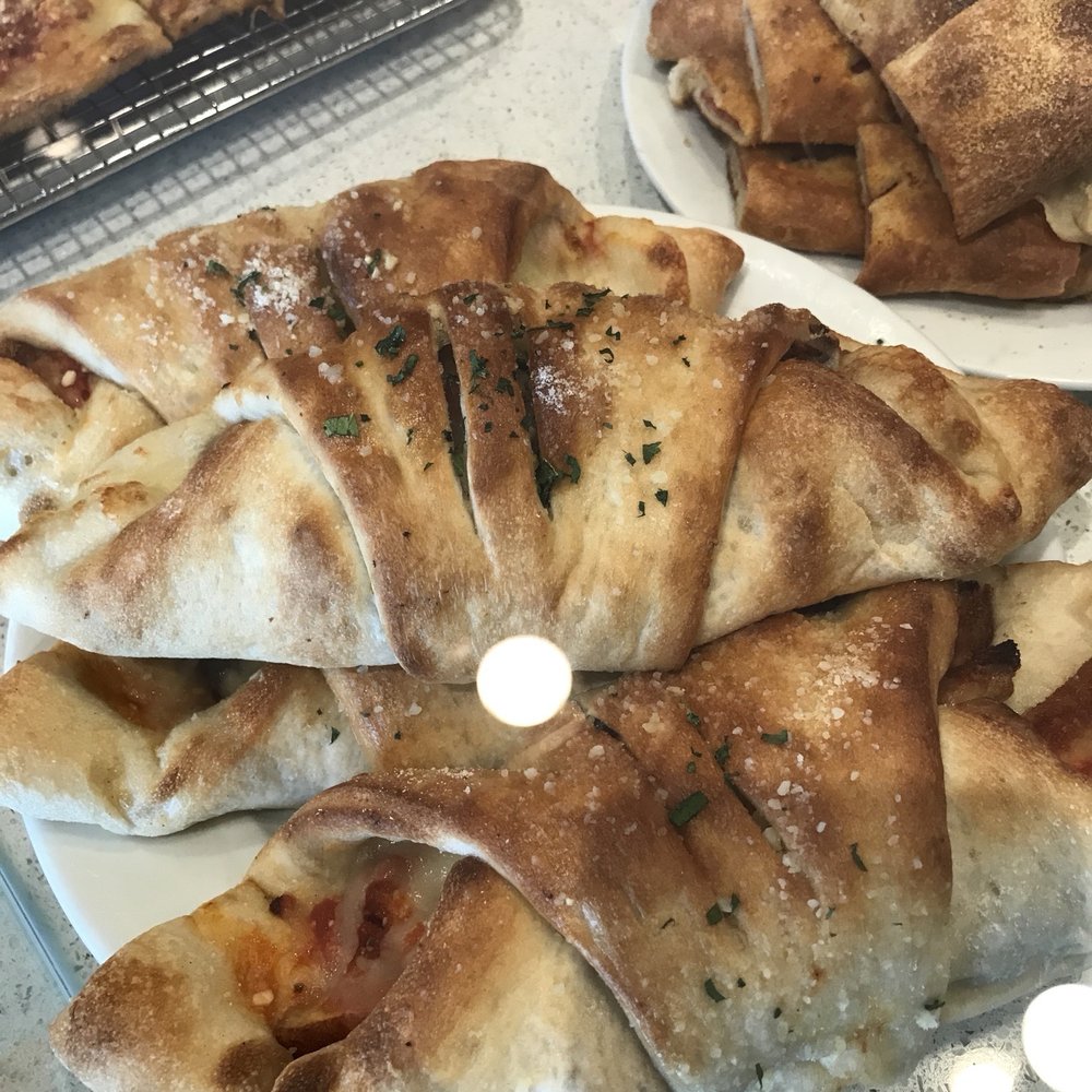 Pizzaiolo Gourmet Eatery - Pizza Near Me - Commack, New York Pizzaiolo Gourmet Eatery - Pizza Near Me - Commack, New York