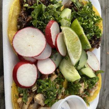 Tacos El Monchis - Mini tacos! Chicken one side and barbacoa on the other side. Legit! - Tacos Near Me - Austin, Texas Tacos El Monchis - Mini tacos! Chicken one side and barbacoa on the other side. Legit! - Tacos Near Me - Austin, Texas