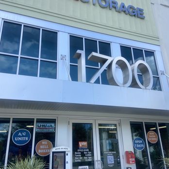 Value Store It Self Storage - Self Storage Near Me - Celebration, Florida Value Store It Self Storage - Self Storage Near Me - Celebration, Florida
