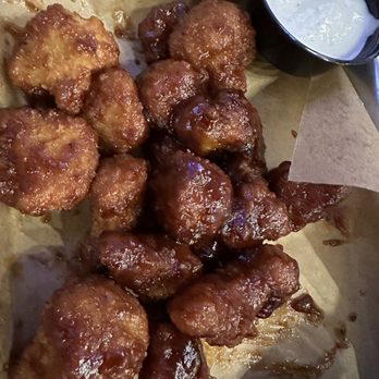 Buffalo Wild Wings - Cauliflower Wings with Asian sauce (I can't remember the name but it was good) - Chicken Wings Near Me - Fremont, California