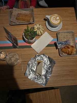 The Meteor Cafe by null