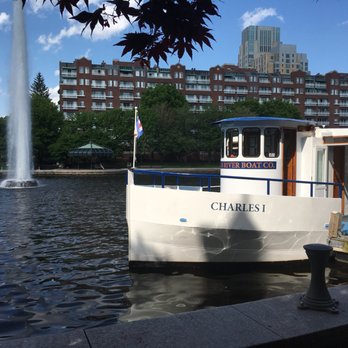 Charles Riverboat - Boat Charters Near Me - Cambridge, Massachusetts