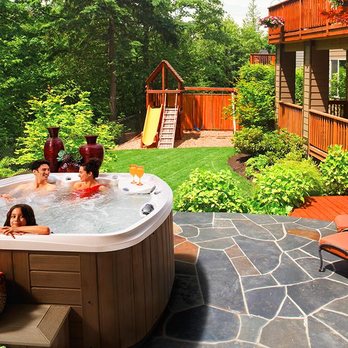 Sonoma Backyard - Hot Tub & Pool Near Me - Cotati, California