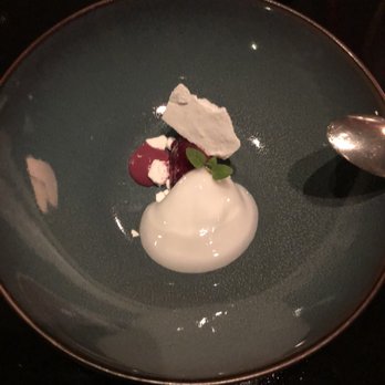 Hugos - Rhubarb and Sheep's milk yogurt, long peppers, sorbet and raspberries. - German Near Me - Berlin, BE