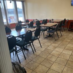 Sunbim African American Caribbean Cuisine - Not busy at 4:30 in late afternoon.