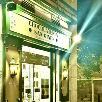 Chocolatería San Ginés - Chocolatiers & Shops Near Me - Madrid, M