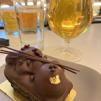Edwards Dessert Kitchen - EDK snack cake 2/5 - Desserts Near Me - Minneapolis, Minnesota
