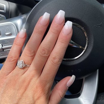 Amazing Nails - Ombré nails by the best! - Nail Salons Near Me - Phoenix, Arizona