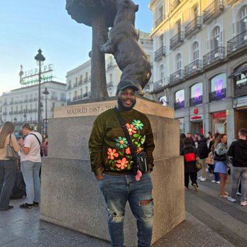 El Oso y el Madroño - Landmarks & Historical Buildings Near Me - Madrid, M