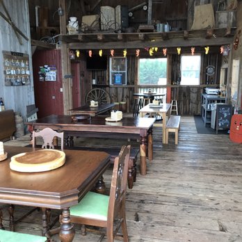 Rock N Wool Winery - Wineries Near Me - Poynette, Wisconsin